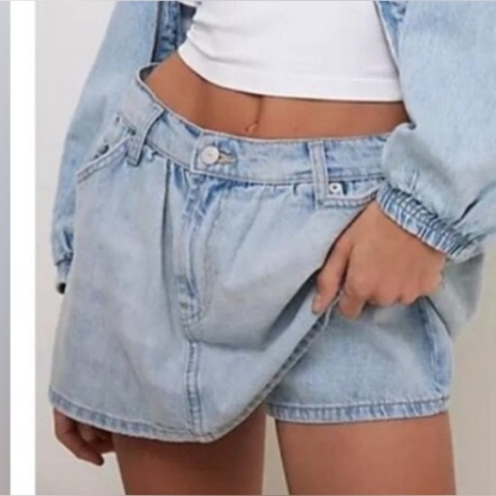 Free people We The Free Demi Denim Skort. NWT. Aura blue